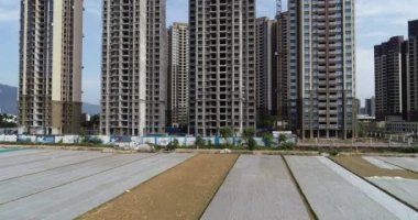 Çin 'deki çok katlı apartman inşaatının havadan görüntüsü