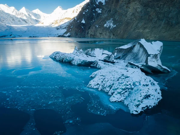 Çin Tibet Teki Güzel Donmuş Buzullu Göl Manzarası — Stok fotoğraf