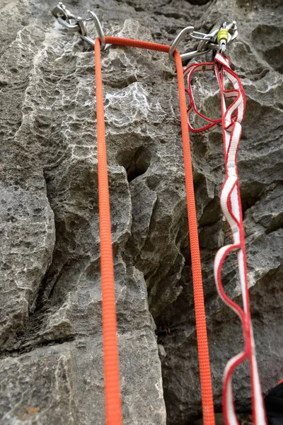 Rock Climbing Security Gears Rocky Wall — Stock Photo, Image