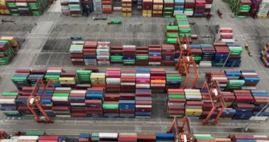 Çin 'in Shenzhen şehrindeki Yantian konteyner terminalinin hava görüntüsü.