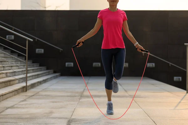 Fitness Asiatische Frau Beim Seilspringen — Stockfoto