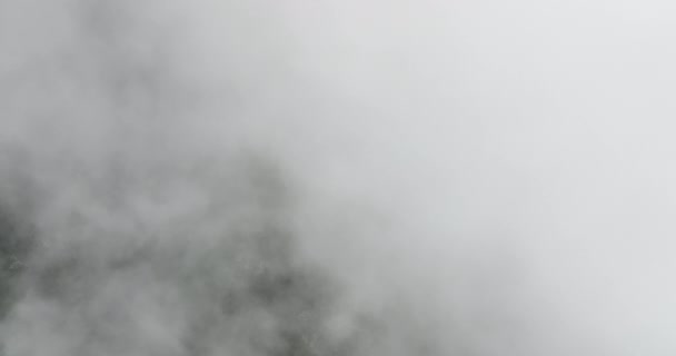 Vista Aérea Tempo Nebuloso Nas Montanhas — Vídeo de Stock