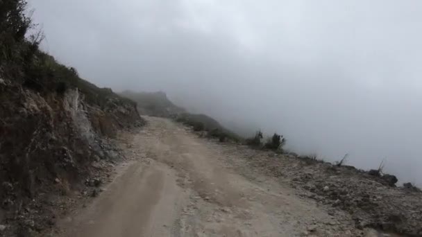 Jazda Road Car Dużej Wysokości Zakurzone Drogi Górach — Wideo stockowe