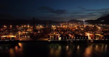 Çin 'in Shenzhen şehrindeki Yantian konteyner terminalinin hava görüntüsü.