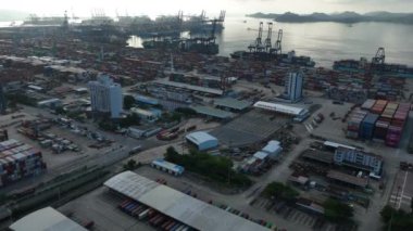 Çin 'in Shenzhen şehrindeki Yantian konteyner terminalinin hava görüntüsü.