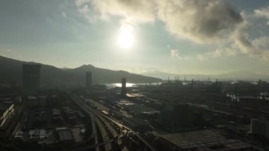 Çin 'in Shenzhen şehrindeki Yantian konteyner terminalinin hava görüntüsü.