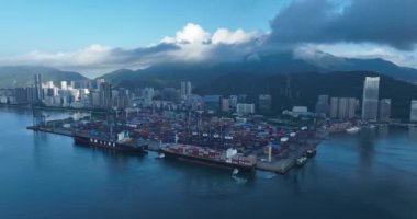Çin 'in Shenzhen şehrindeki Yantian konteyner terminalinin hava görüntüsü.
