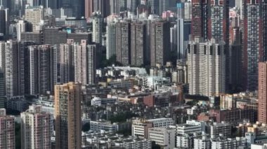 Modern Asya şehrinin insansız hava aracı görüntüsü