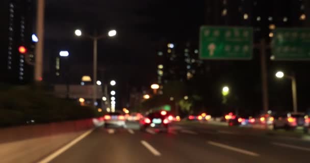 Движение Автомобиля Городской Дороге Ночное Время — стоковое видео