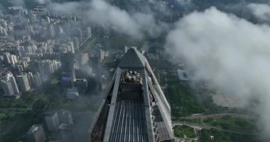 Shenzhen şehrinin sisli manzarası, Çin