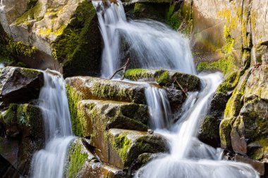 Macaristan, Domorkapu 'daki Pilis Dağı' nda Şelale