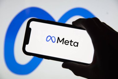 LONDON, İngiltere - Ekim 2021: Facebook sosyal medya şirketi şirket adını Meta olarak değiştirdi