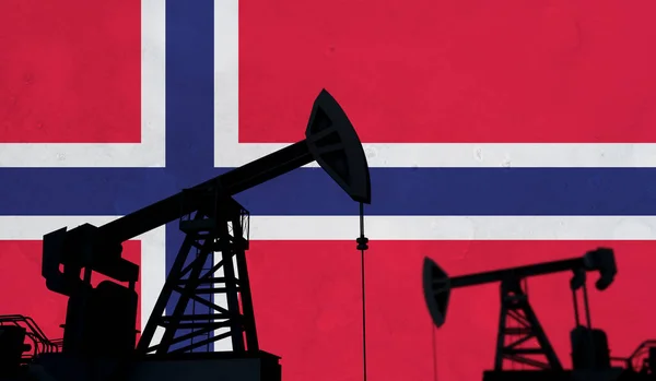 Oil and gas industry background. Oil pump silhouette against norway flag. 3D Rendering — Foto de Stock