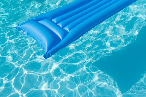 Bright Blue Summer Pool Lounger Float Rippled Swimming Pool — Foto de Stock