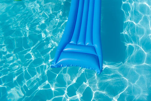 Bright Blue Summer Pool Lounger Float Rippled Swimming Pool — Foto de Stock