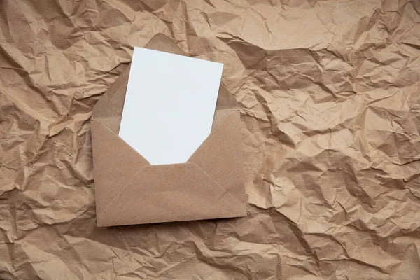 Blank Card Kraft Brown Paper Envelope Template Mock Crumpled Brown — 스톡 사진