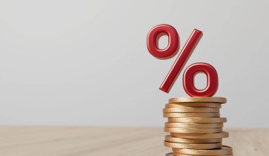 Faiz oranı ve yükselen enflasyon kavramı. Bir yığın bozuk parayla kırmızı yüzde işareti. 3B Hazırlama.