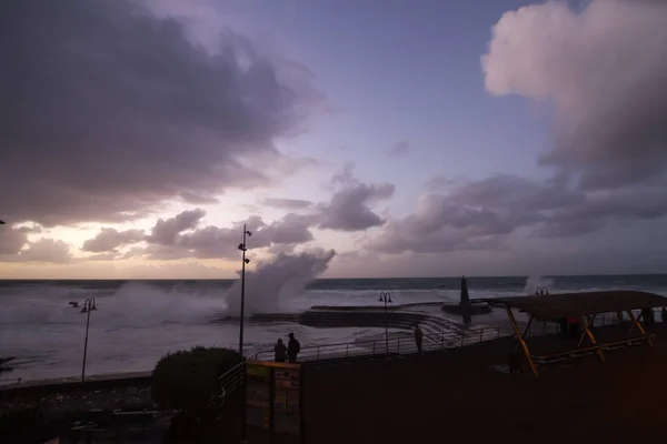 Maritime Storm Large Waves Breaking Breakwater Bajamar Promenade Gray Storm — Fotografia de Stock