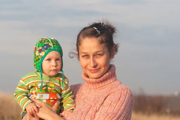 Genç Anne. — Stok fotoğraf