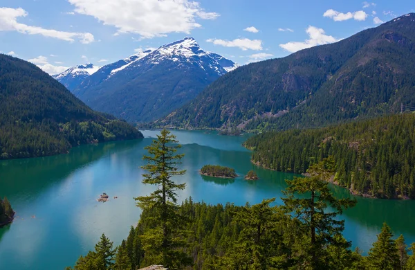 Diablo tó. Észak-Cascades Nemzeti Park, Washington, Amerikai Egyesült Államok — Stock Fotó