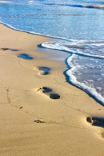 Footprints on the wet sand, Hawaii — Stock Photo, Image