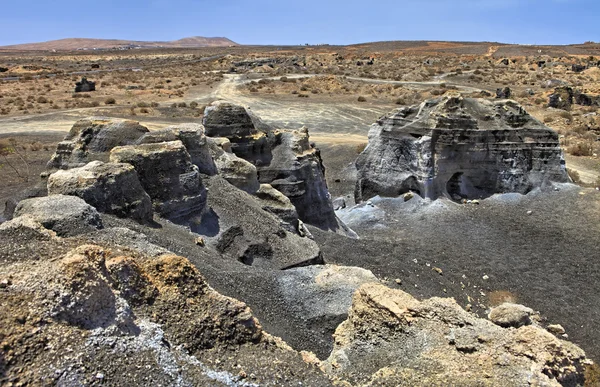 Plano de el mojon, kaya oluşumları yakınındaki teguise lanzarote, Kanarya Adaları — Stok fotoğraf