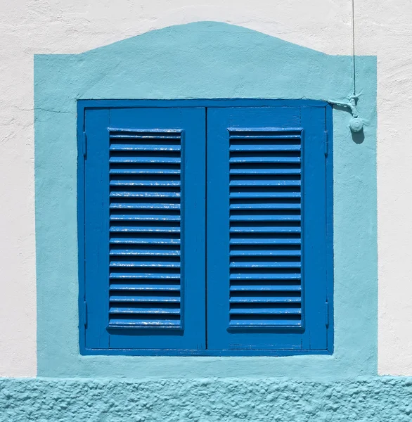 Blue colonial window on a wall made out of wood, Puerto de las Nieves, Gran Canaria — Stock Photo, Image