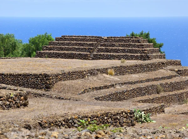 Guanchen step pyramiden de guimar, teneriffa lizenzfreie Stockfotos