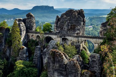 Sakson İsviçre Almanya'da Bastei ismini Köprüsü.