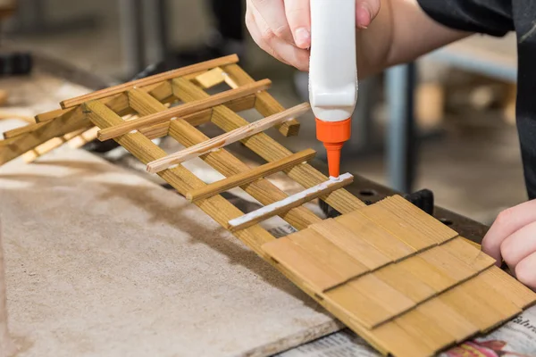 Model Building Wooden Shingles Wooden Roof Gluing Close — Stock Photo, Image