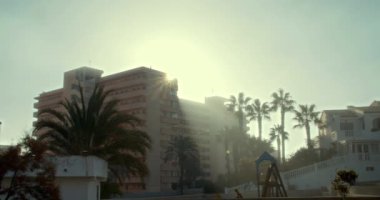 Sabahın köründe yoğun duman ya da sis