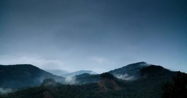 Haze Light Altostratus Clouds Dissolves Mountains Green Forest Cloudy Windy — Stockvideo