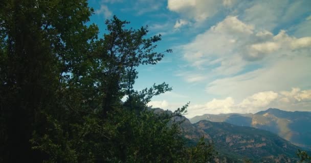 Panorama Camera Movement Overlooking Beautiful Mountain Landscape Journey Nature Scenery — Stok video