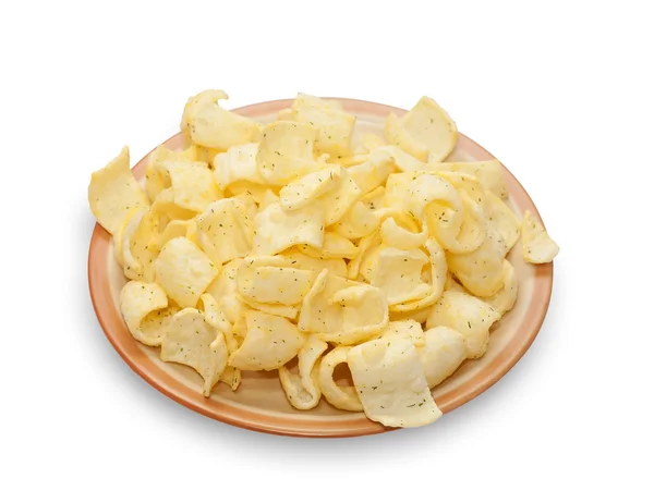 Potato chips met dille in bruin kom geïsoleerd — Stockfoto