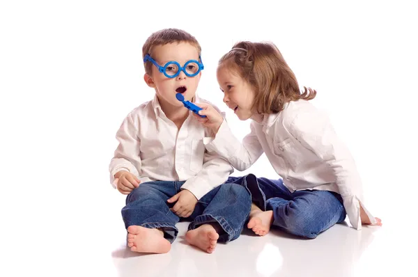 Stockfotos Kinder Spielen Doktor Bilder Stockfotografie Kinder Spielen Doktor Lizenzfreie Fotos Depositphotos