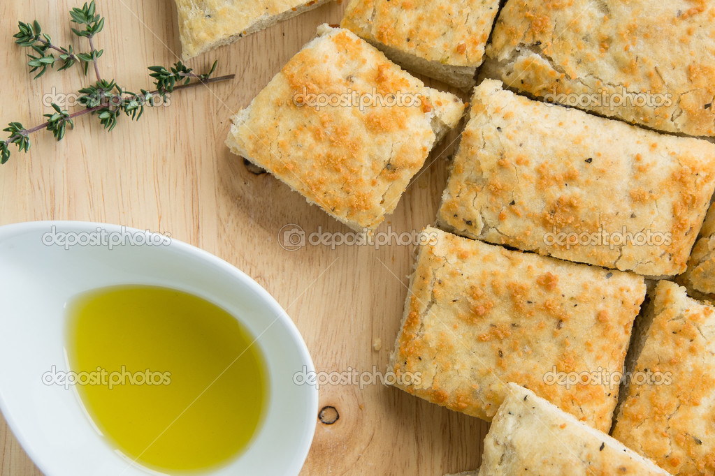 传统自制意大利福卡恰面包– 图库图片