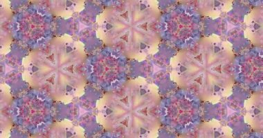 Yumuşak renkler, kaleydoskop şekilleri. Mandala rahatlatıcı arka plan videosu.