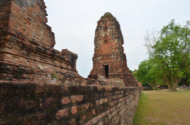 hasarlı pagoda wat phra mahathat, ayutthaya, Tayland