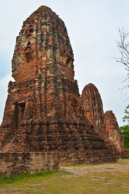 hasarlı pagoda wat phra mahathat, ayutthaya, Tayland