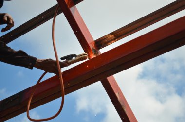 Kaynakçı inşaat sitesinde