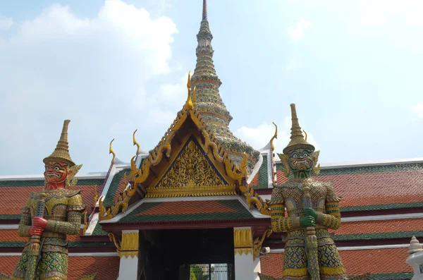 Démon ochránce wat phra kaew — Stock fotografie