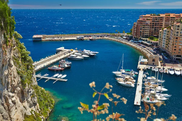 harbor Monako görünümü Lüks Yatlar. Bay dail kap.