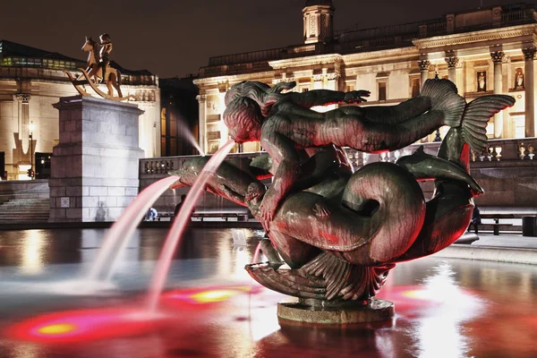 Night fountain — Stock Photo, Image