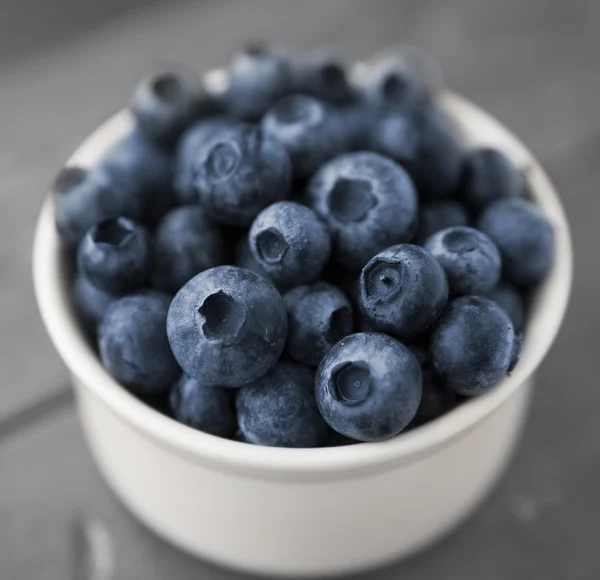 Cup of berries — Stock Photo, Image