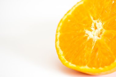 dilimlenmiş portakal