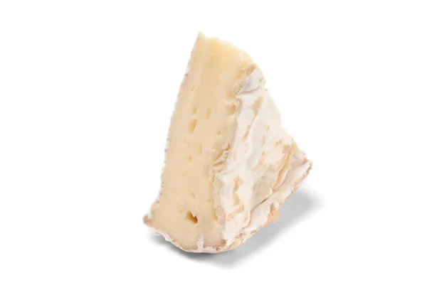Кусок сыра бри — стоковое фото
