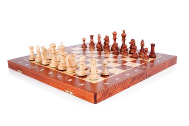 barışlar oynamaya hazır ile ahşap satranç tahtası