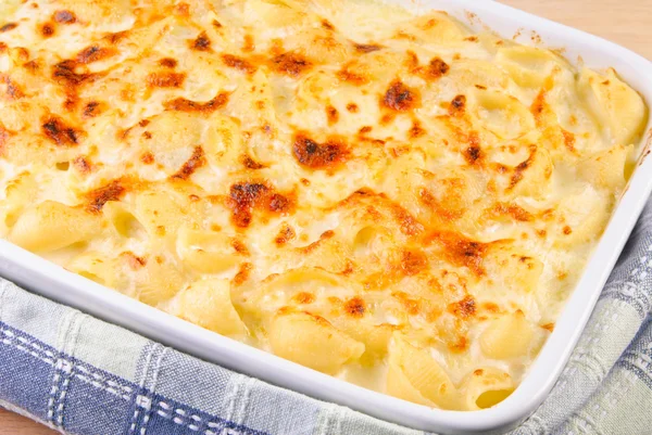 Homemade Macaroni and Cheese Casserole — Stock Photo, Image