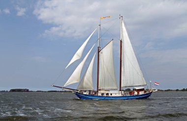 Segelschiff auf der Ostsee vor Ruegen