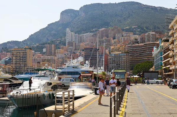 Monako riviera ile yatlar